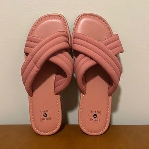 NWOT Pink Shade & Shore Sandals